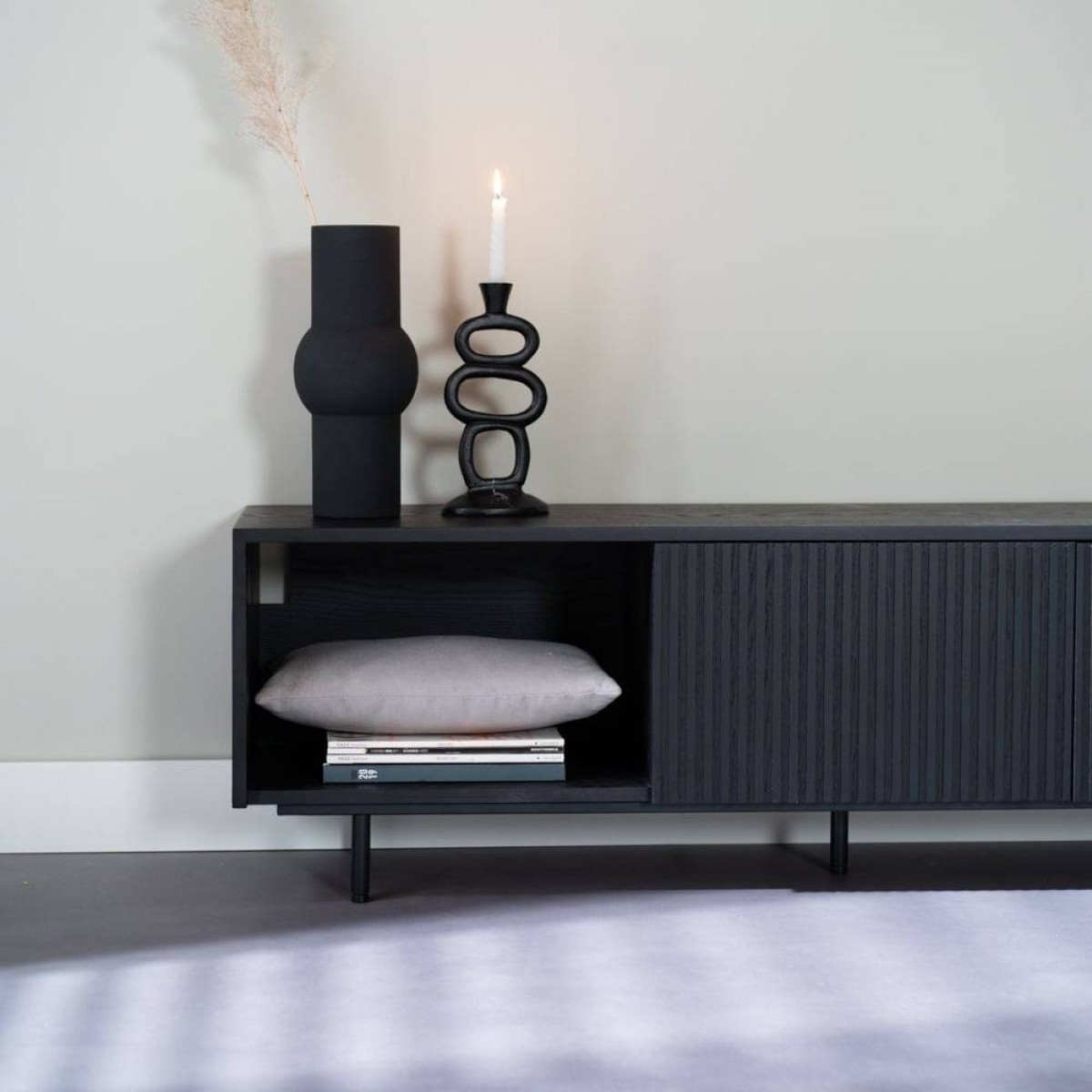 TV-Schrank Linda Schwarz Eiche 150 cm TV-Schrank Linda Schwarz Eiche 150 cm