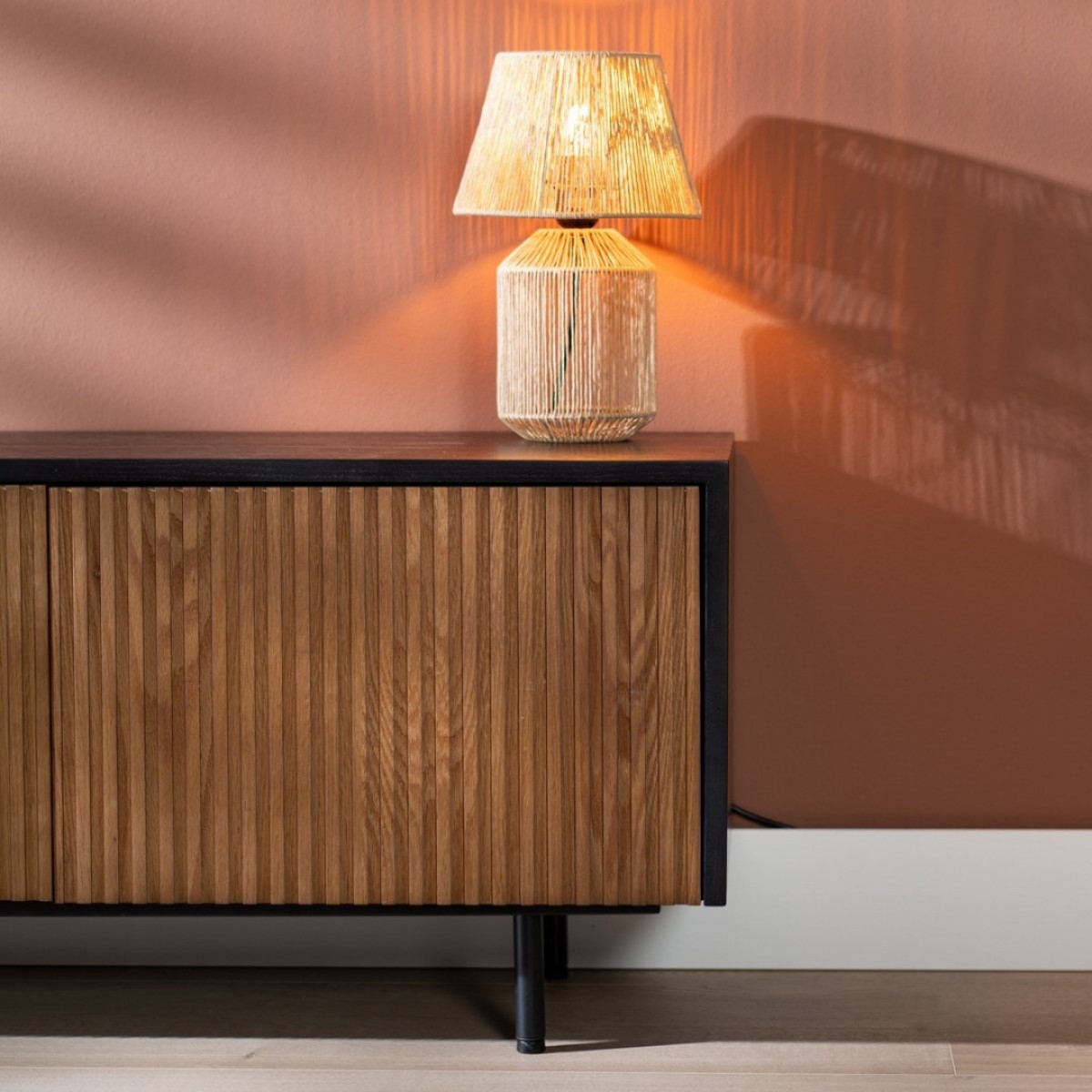 TV-Schrank Linda Schwarz / Rustikale Eiche 150 cm TV-Schrank Linda Schwarz / Rustikale Eiche 150 cm